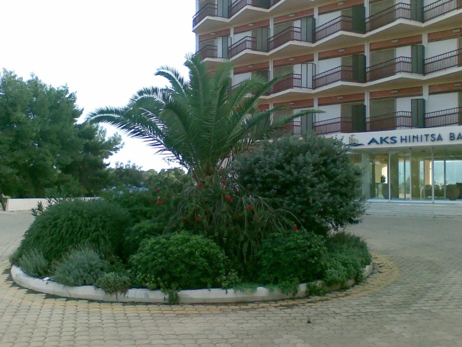 AKS Hinitsa Bay Hotel