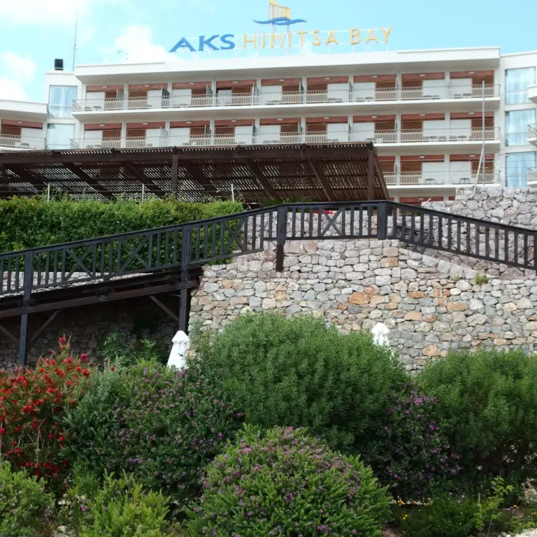 AKS Hinitsa Bay Hotel