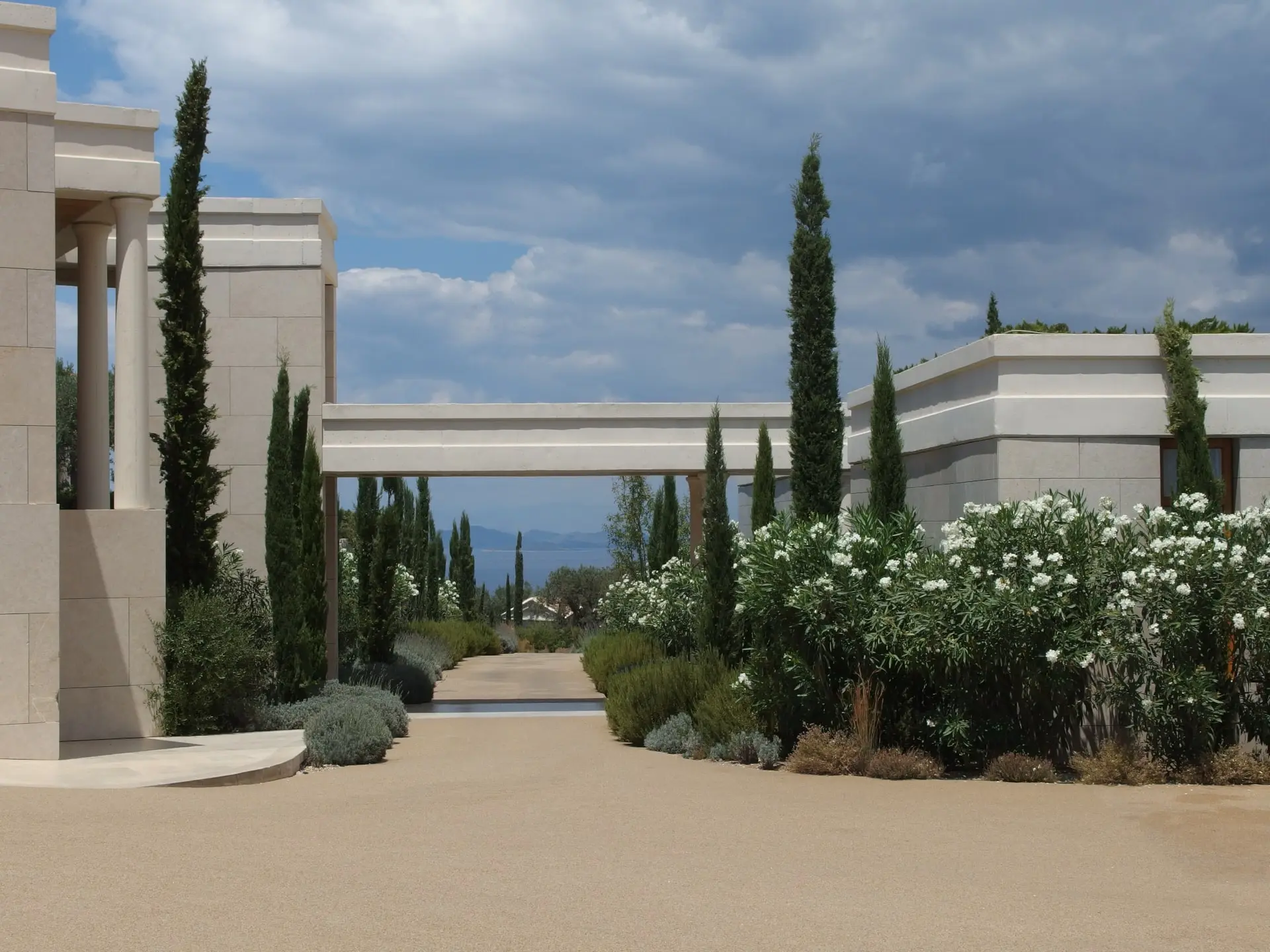 Amanzoe