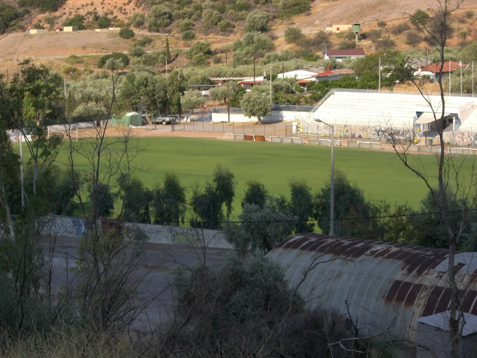 Γήπεδο Άσπρα Σπίτια