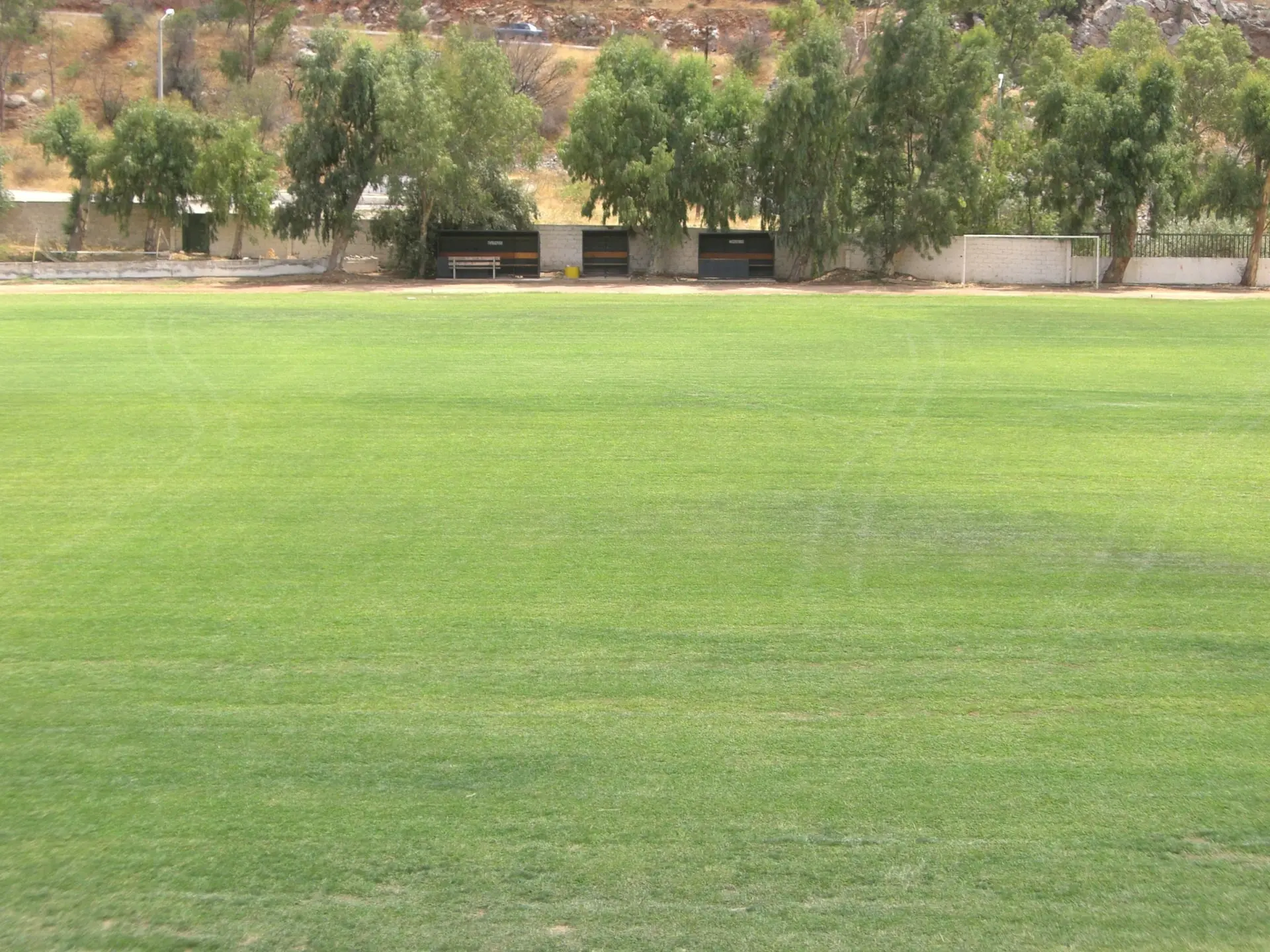 Γήπεδο Άσπρα Σπίτια